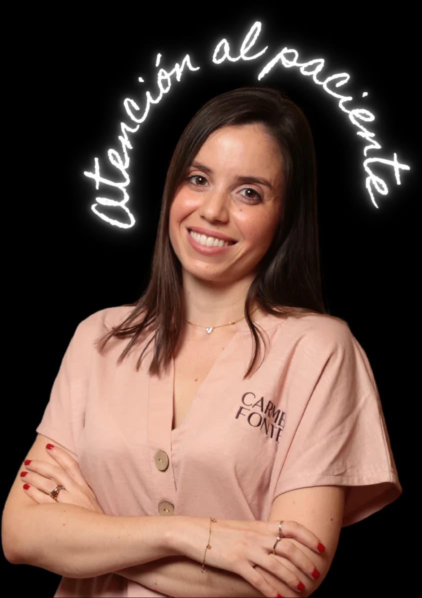 Responsable de atención al paciente de la Clínica Carmen Fontes en Valencia