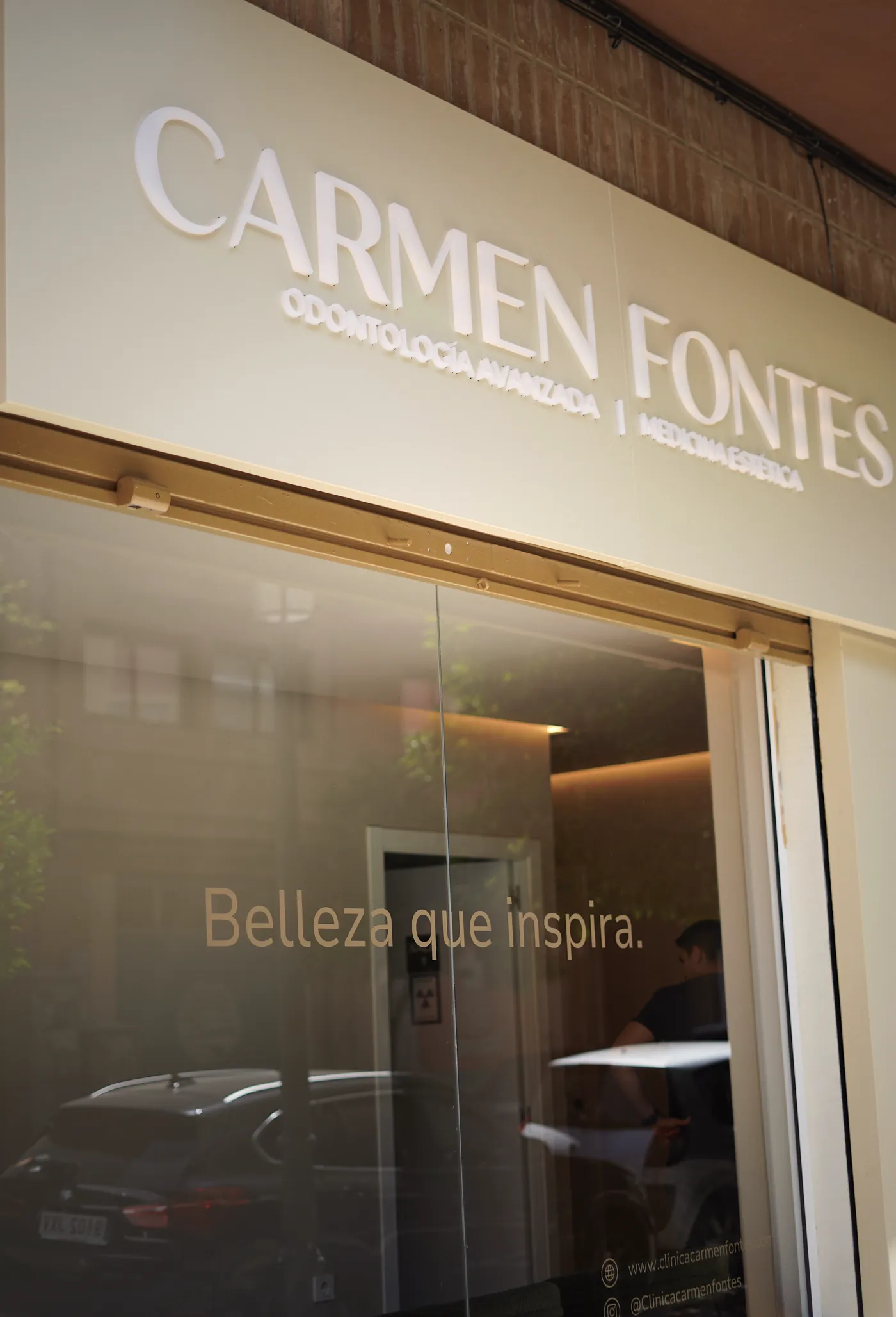 Implantes Dentales — Planificación digital 3D, Clínica Carmen Fontes Valencia