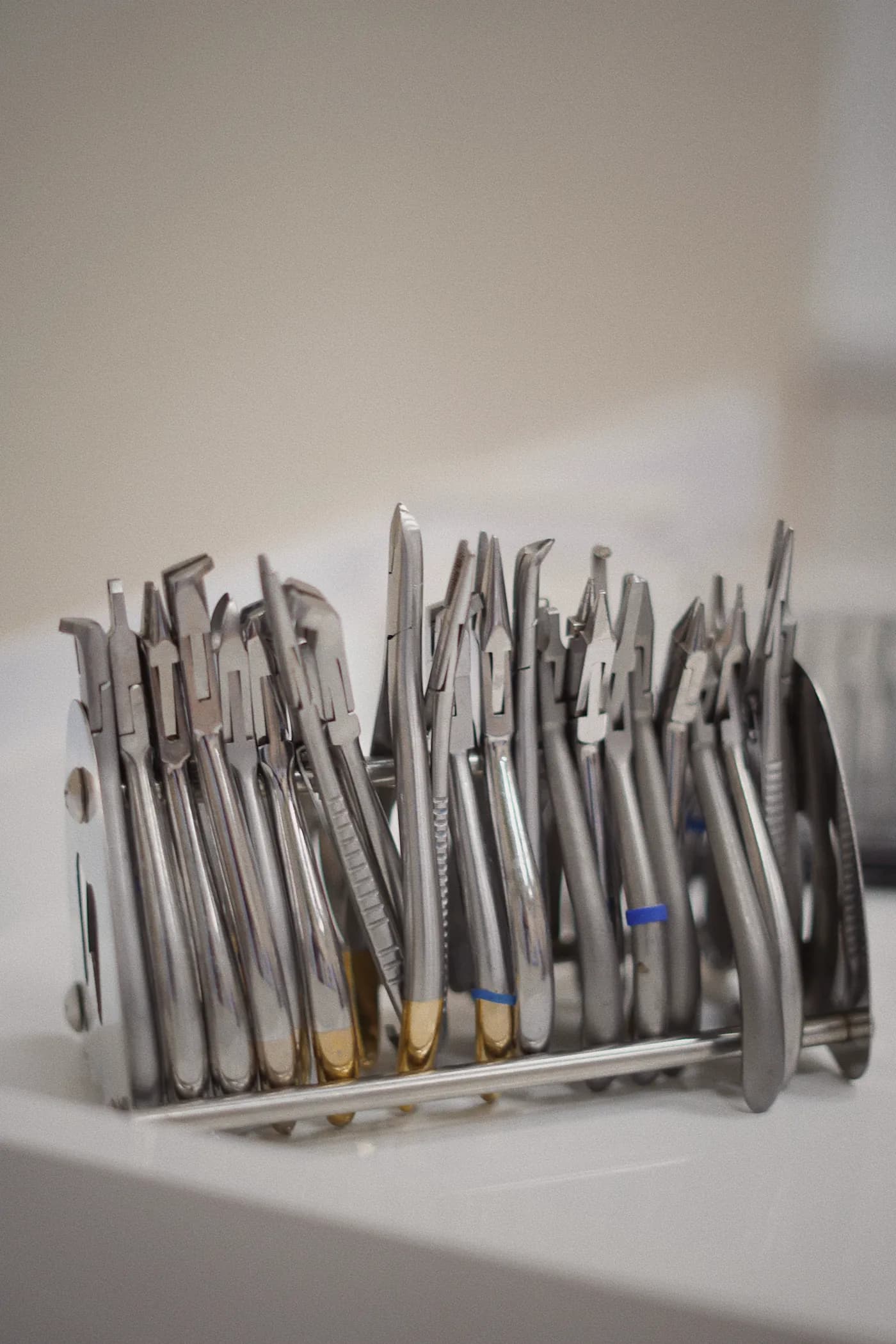 Implantes Dentales — Titanio biocompatible, Clínica Carmen Fontes Valencia
